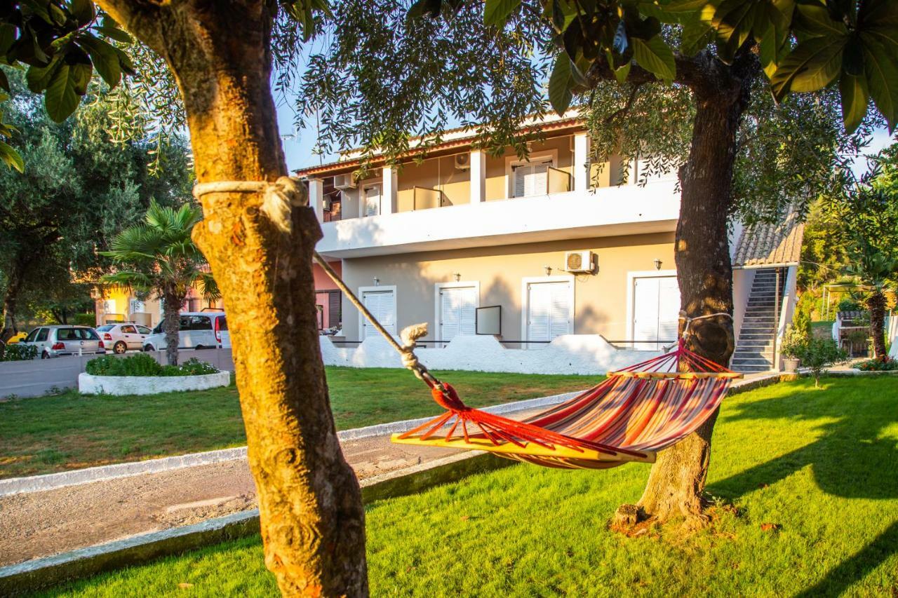 The Lake Apartments Kommeno  Dış mekan fotoğraf